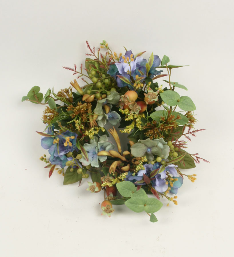 mixed hydrangea wreath