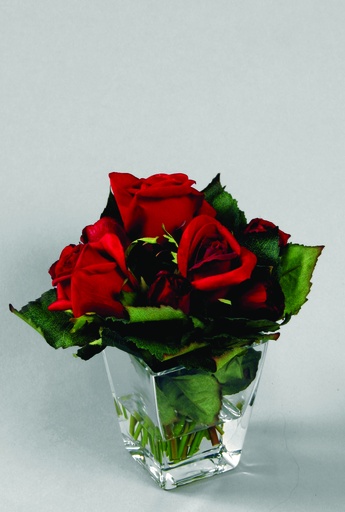[9522] rose arrangement in water red 